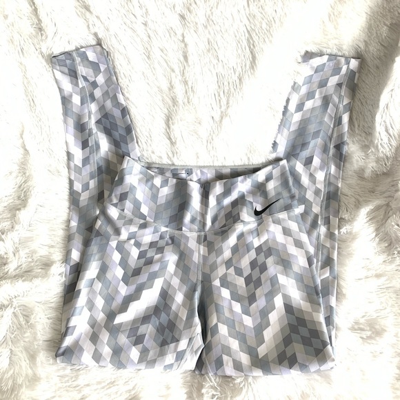 Nike Pants - Nike Sri-Fit Leggings ten less plastic bottles